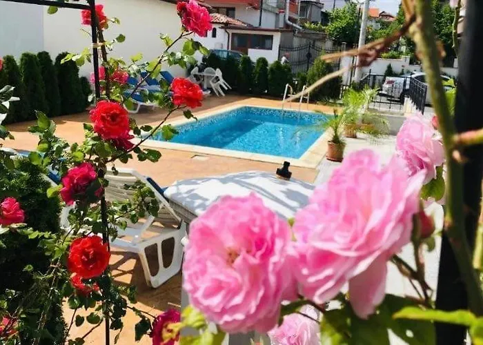 公寓 за гости деница 奥布佐尔